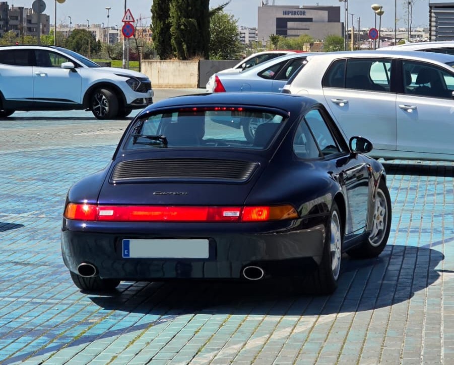 1994 Porsche 911 (993) Carrera - Gallery 3