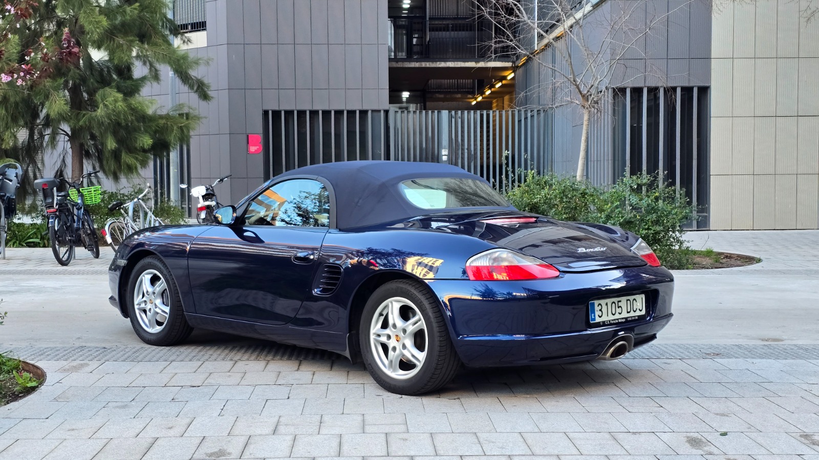 2004 Porsche  Boxster 2.7 - Manual