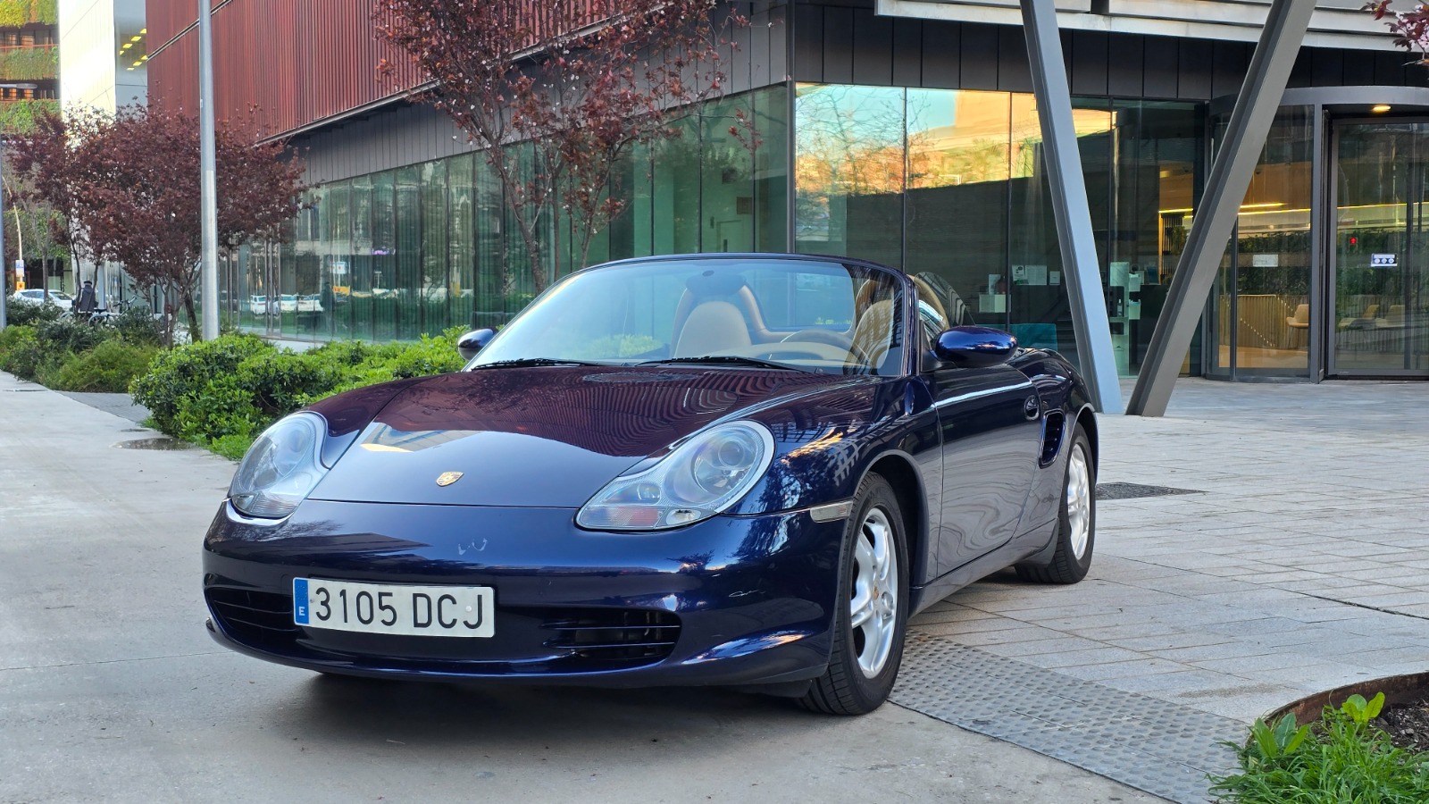 2004 Porsche  Boxster 2.7 - Manual - Image 5